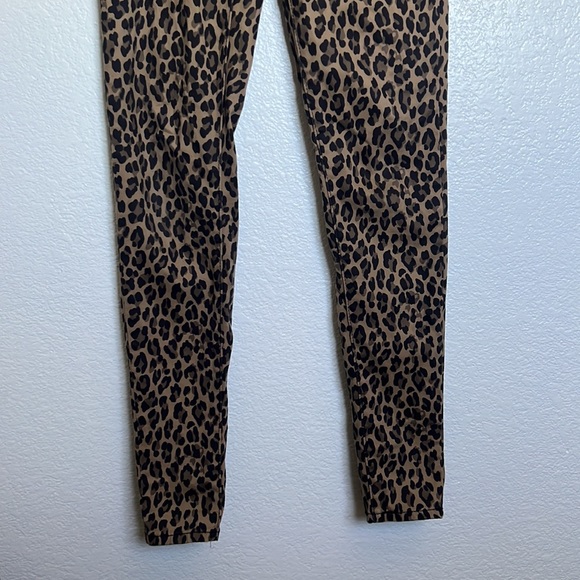 SOLD Levi’s 720 High Rise Skinny Leopard Animal Print Jean 25 - Picture 3 of 9